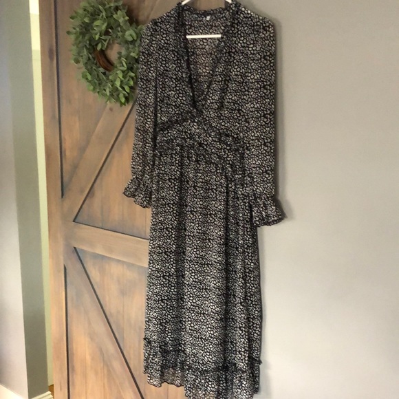 Dresses & Skirts - Dress